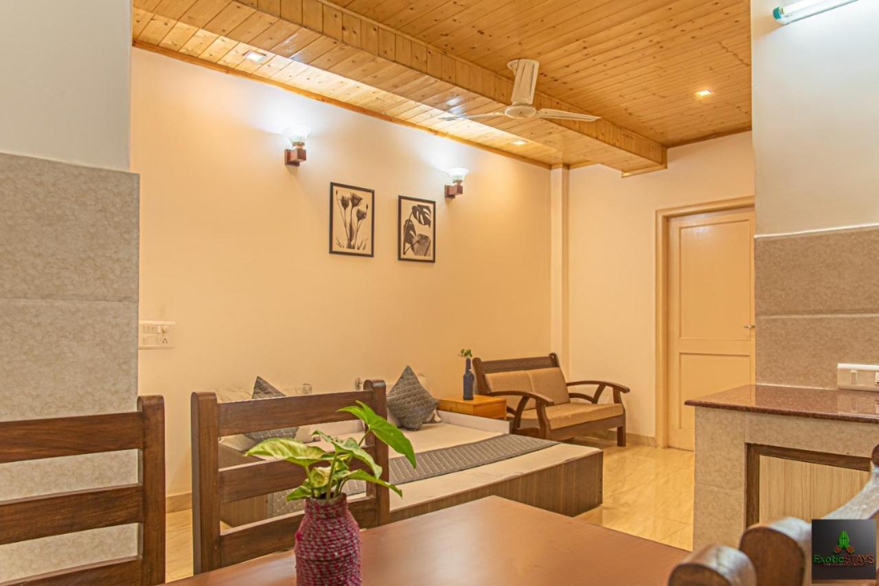The Kasauli Western Uphills I Serviced Apartments I Pvt Balcony I Peacefull Area I By Exotic Stays Kültér fotó